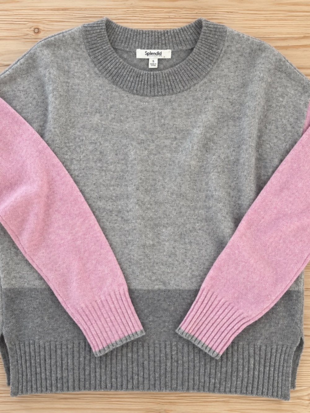Splendid Gray Pink Colorblock Crewneck Sweater Women’s Small